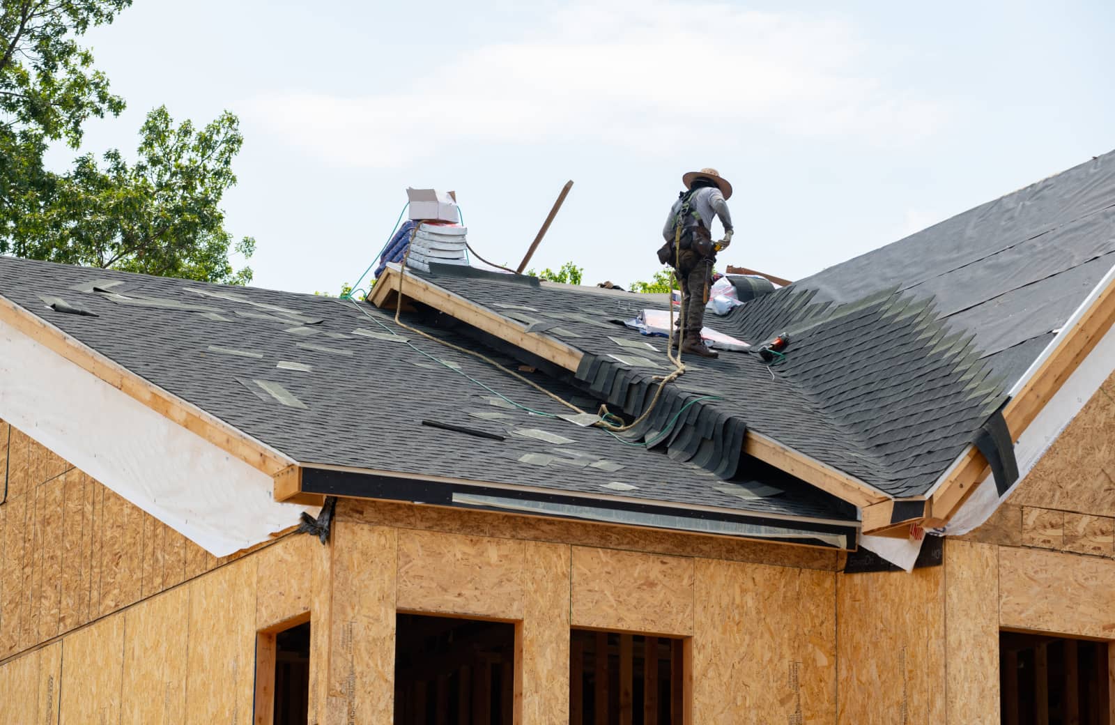 commercial vs residential roofing